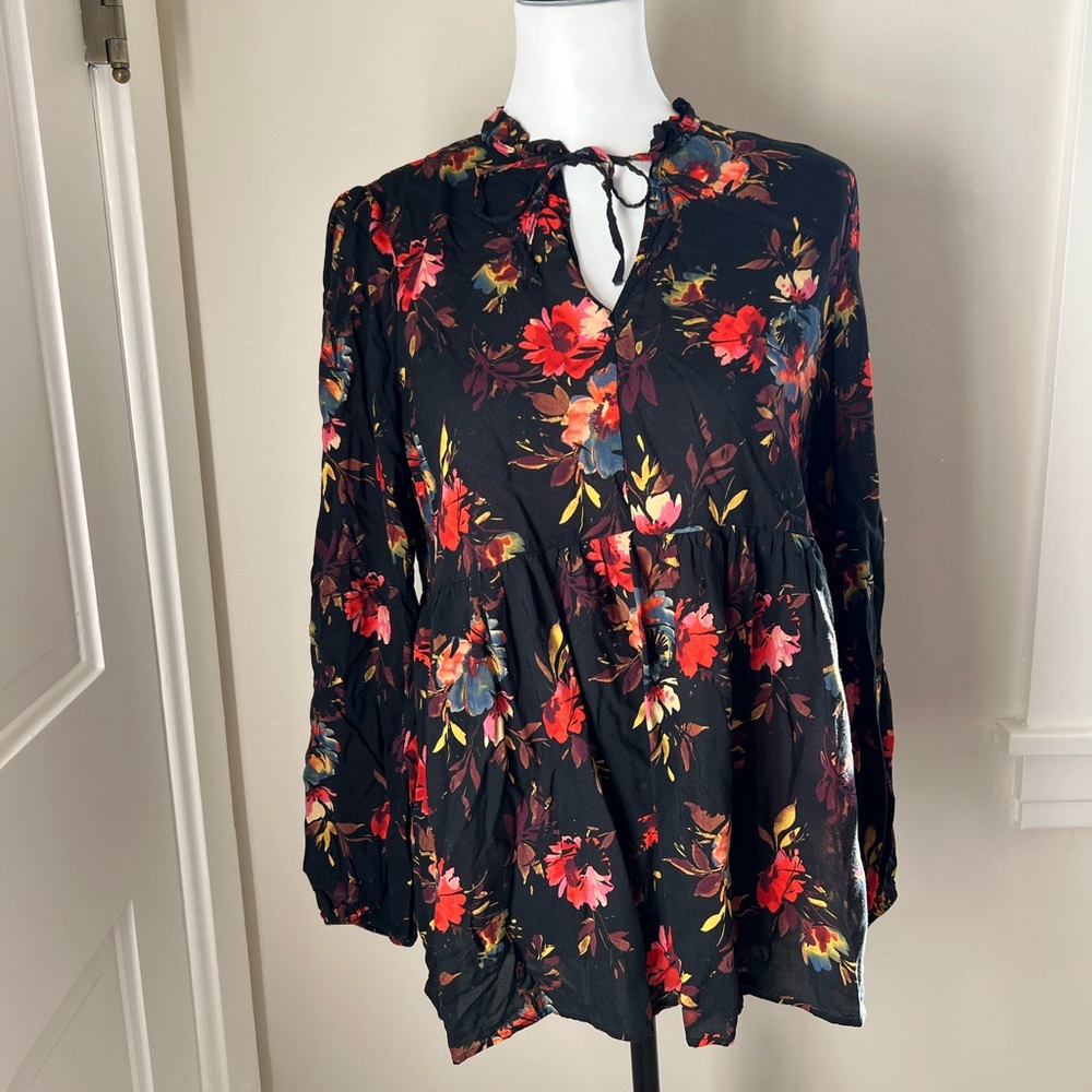 GAP Maternity top - size small